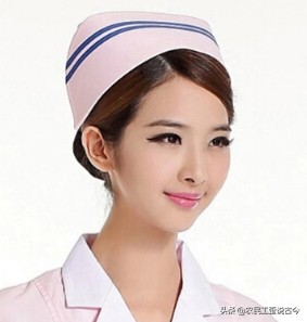 护士帽上三条杠是什么职务（护士长几条杠）